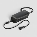 Vue rapprochée du chargeur Bosch Fast Charger 6A