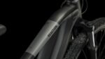 VTTAE Cube Reaction Hybrid Performance 500 noir sur sentier forestier