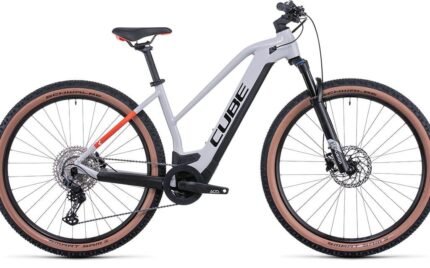 VTTAE Cube Reaction Hybrid 625 Pro utilisé pour trail et randonnée