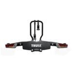 Thule EasyFold XT 2 installé sur attelage avec deux vélos